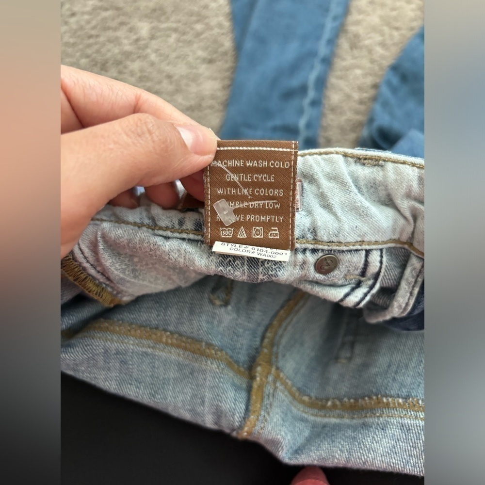 PAIGE Hollywood Hills Jeans Size 28 - Picture 7 of 8